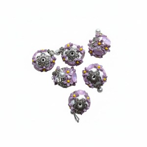 kraal Paarse bloemetjes en hangertje