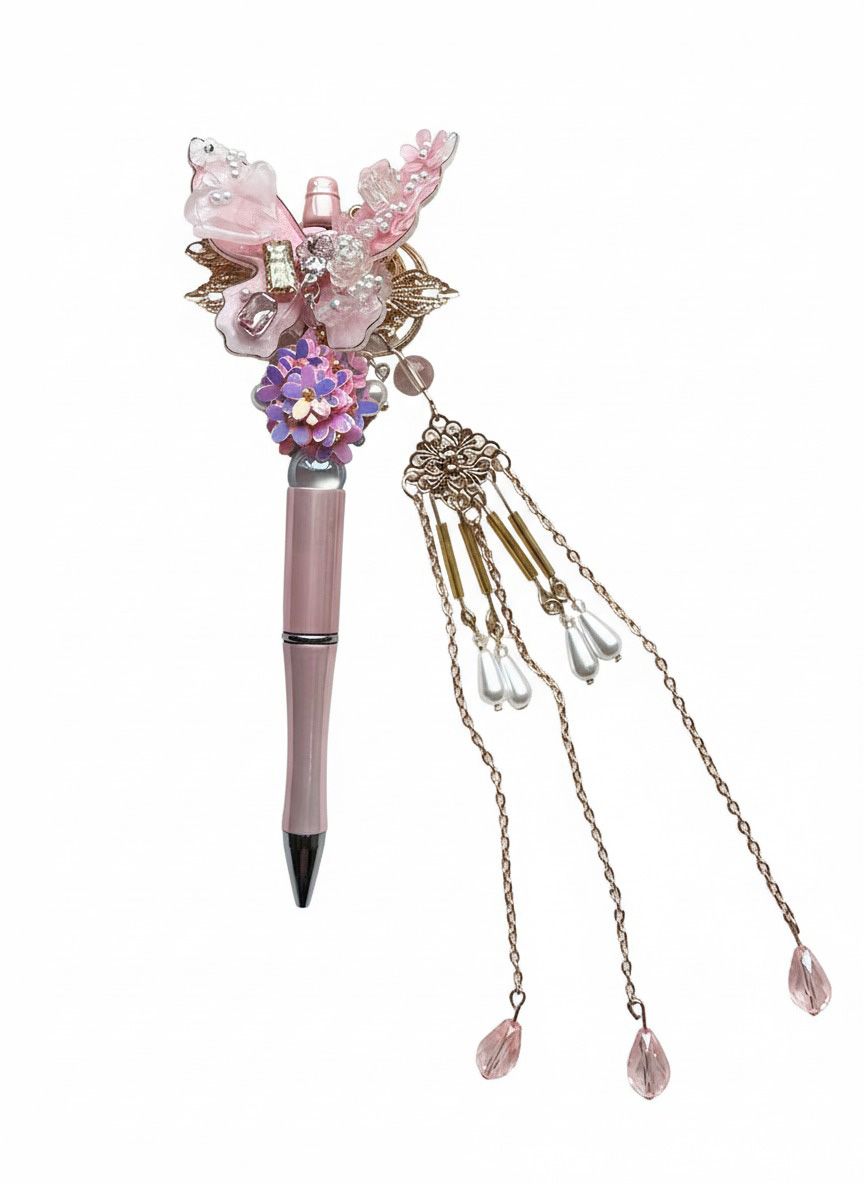 Roze kralenpen met roze vlinder pentopper kraal en paillettenkraal roze